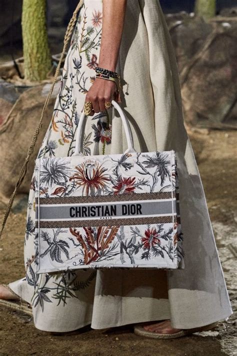 christian dior catherine tote bag|Christian Dior book tote 2021.